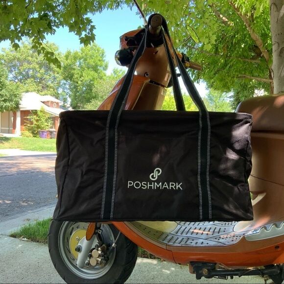 POSHMARK XXL ULTIMATE WIREFRAME UTILITY TOTE IN BLACK FABRIC COLLAPSIBLE POCKET - Picture 8 of 14